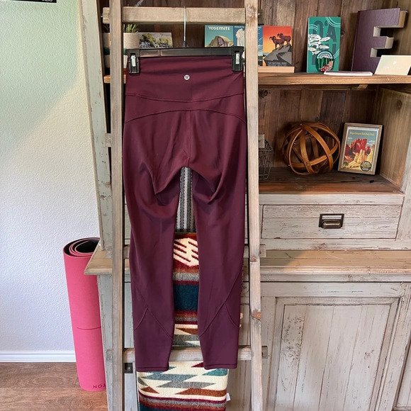 Lululemon women’s In Movement Tight 7/8 tight 25” everlux size 4 - Picture 3 of 7